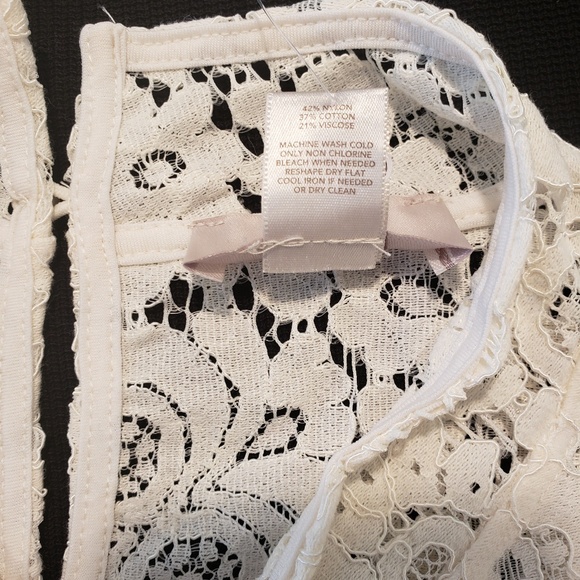 Open lace short sleeve top - Picture 4 of 5